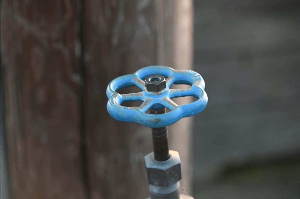A gate valve for a house.